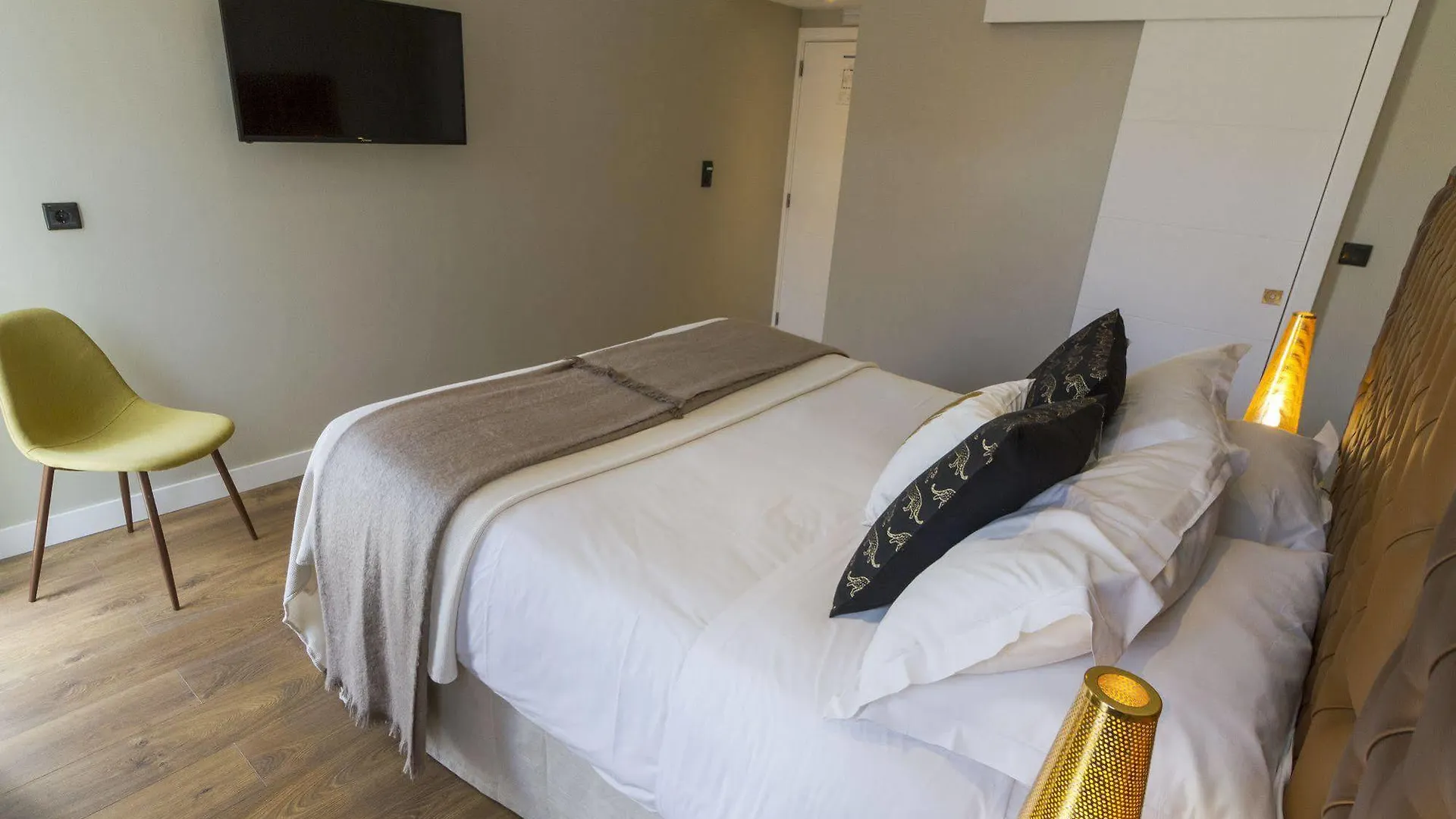 Guest house Bairro Alto Suites Lisbon
