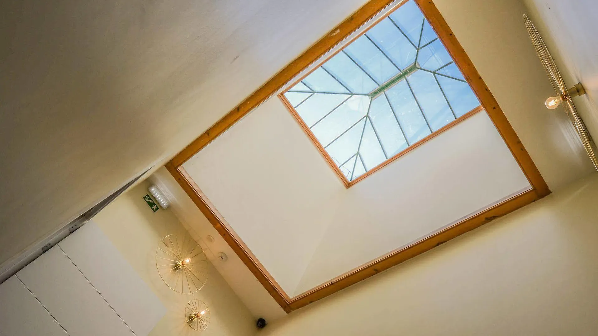 Bairro Alto Suites Lisbon 2*,